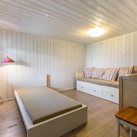 Semesterbostad Ikonen By Interhome